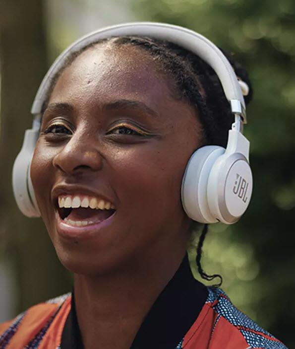 Навушники з БТ JBLLIVE670NCWHT дивитися зображення № 3